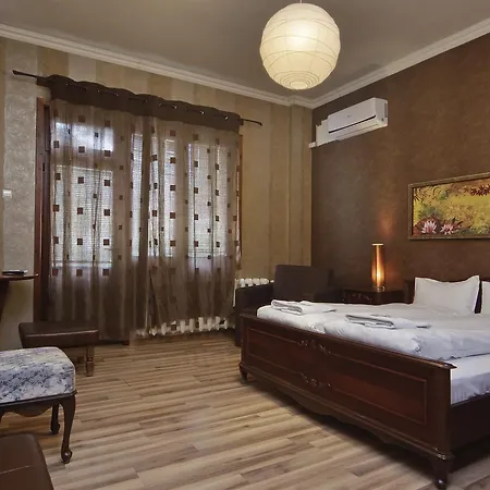 Anita House 2*